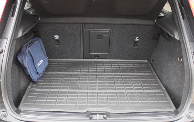 Volvo XC 40 cena 131999 przebieg: 98300, rok produkcji 2021 z Wieliczka małe 137